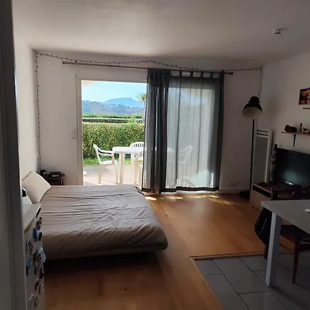 アパート La Colline Bleue